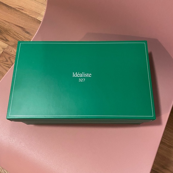 New Balance White and Green Sneakers - Picture 2 of 8